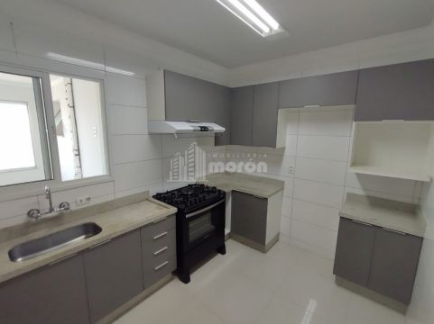 Apartamento á Venda No Centro - Edifício Vale Do Sol