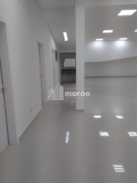 Sala Comercial Para Alugar No Centro