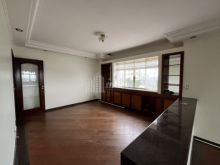 <strong>COBERTURA DUPLEX PARA ALUGAR NO CENTRO - EDIFÍCIO PAULIKI</strong>