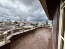 <strong>COBERTURA DUPLEX PARA ALUGAR NO CENTRO - EDIFÍCIO PAULIKI</strong>