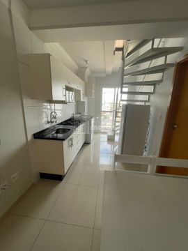 <strong>APARTAMENTO MOBILIADO DUPLEX PARA ALUGAR NO CENTRO</strong>