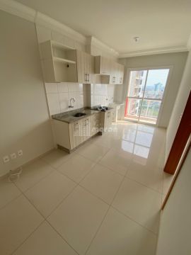 <strong>APARTAMENTO SEMI MOBILIADO PARA LOCAÇÃO NO CENTRO</strong>