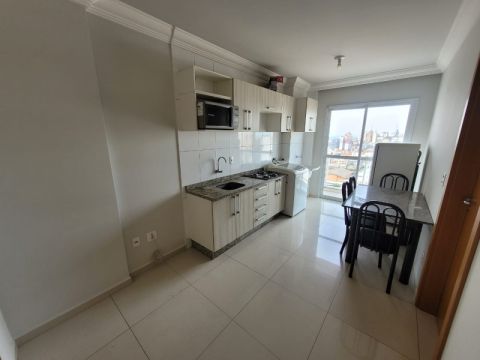Apartamento Para Locação No Centro - Edifício Imperador