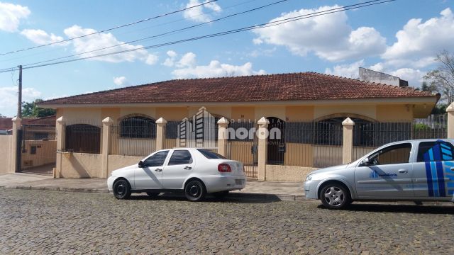 <strong>CASA À VENDA NO ÓRFÃS</strong>