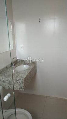 <strong>APARTAMENTO SEMI MOBILIADO PARA ALUGAR NO CENTRO</strong>