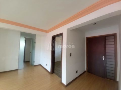 Apartamento á Venda No Centro - Edifício Araruama