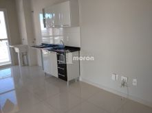 <strong>APARTAMENTO SEMI MOBILIADO PARA ALUGAR NO CENTRO</strong>