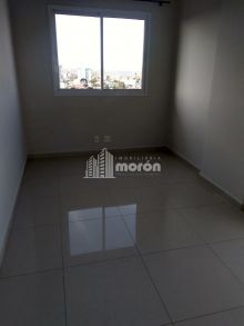 <strong>APARTAMENTO SEMI MOBILIADO PARA ALUGAR NO CENTRO</strong>