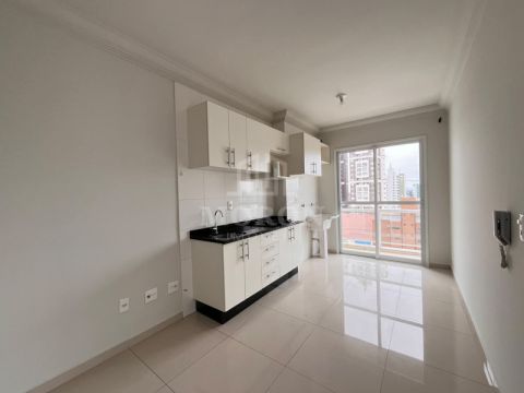 Apartamento Para Alugar No Centro - Ed. Atlantico