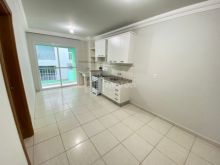 <strong>APARTAMENTO SEMI MOBILIADO PARA ALUGAR NO CENTRO</strong>