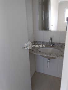 <strong>APARTAMENTO SEMI MOBILIADO PARA ALUGAR NO CENTRO</strong>