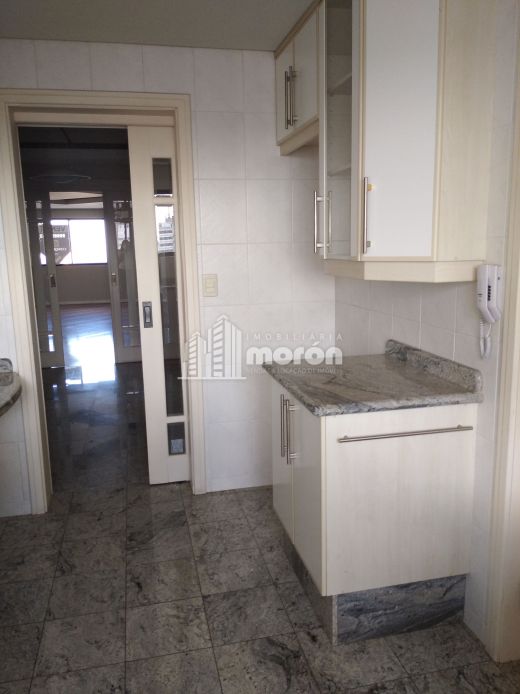 Apartamento à Venda No Centro - Edifício De Leon