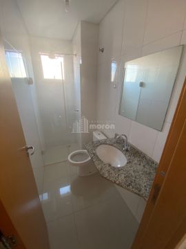 Apartamento  Semi Mobiliado  Para Alugar No Centro