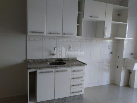 Apartamento Para Alugar No Centro - Ed. Opera