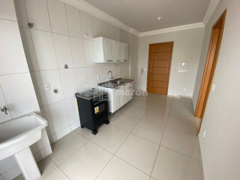 Apartamento Semi Mobiliado Para Alugar No Centro