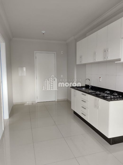 Apartamento Para Alugar No Centro - Edificío Atlântico