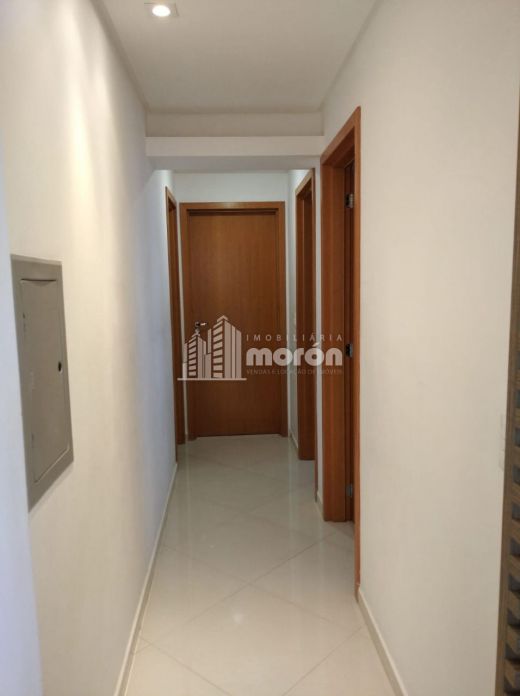 Apartamento á Venda No Centro - Edifício Vale Do Sol