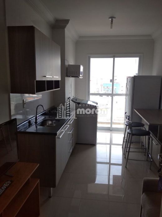 <strong>APARTAMENTO MOBILIADO PARA ALUGAR NO CENTRO - ED. ATLANTICO</strong>