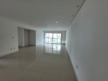 <strong>APARTAMENTO SEMI MOBILIADO PARA ALUGAR NO CENTRO</strong>