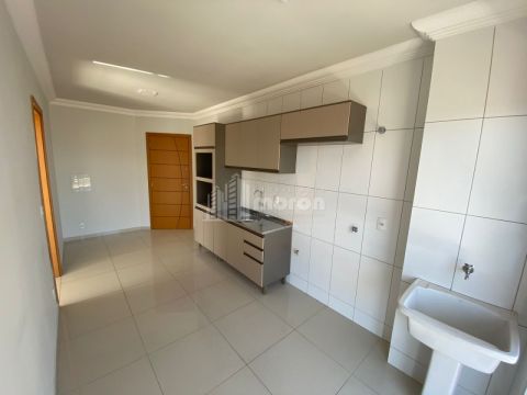 <strong>APARTAMENTO SEMI MOBILIADO PARA ALUGAR NO CENTRO</strong>