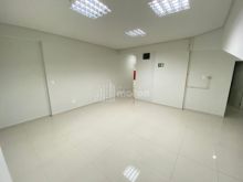<strong>SALA COMERCIAL PARA  ALUGAR NO CENTRO</strong>