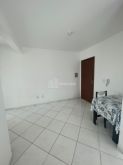 <strong>APARTAMENTO SEMI MOBILIADO PARA ALUGAR NO CENTRO</strong>