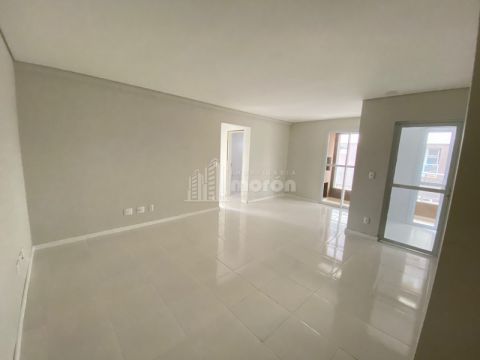 <strong>APARTAMENTO PARA ALUGAR NO CENTRO - EDIFÍCIO EVOLUTION</strong>