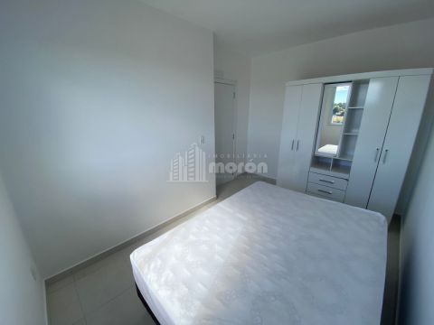 Apartamento Para Alugar Em Uvaranas - Ed. Tomazina