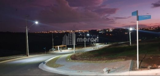 Terreno á Venda No Condominio Jardim Alpha