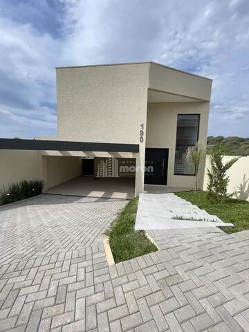 Foto Imóvel - Sobrado à Venda No Vale Dos Vinhedos