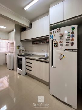 Apartamento No Jardim Carvalho Em Frente A Sanepar