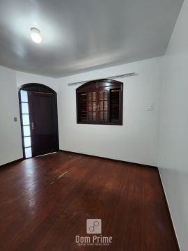 ótima Casa Com Edícula Na Madureira.