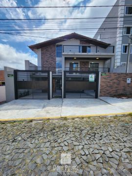 Triplex No Jardim Carvalho.