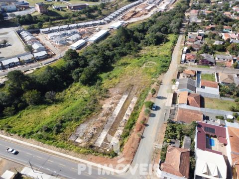 Esquina Comercial - Uvaranas