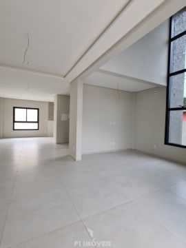 Excelente Sobrado Triplex No Jardim Carvalho