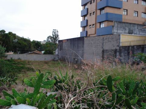 Foto Imóvel - Excelente Terreno Em Região Central.