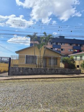 Foto Imóvel - Casa Com 3 Quartos Na área Central.