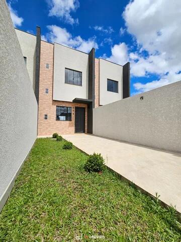 Foto Imóvel - Maravilhoso Sobrado No Conj. Habitacional Nova Ponta Grossa.