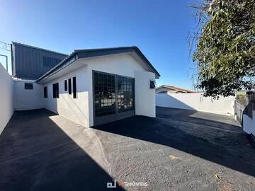 Foto Imóvel - Casa Com Barracão Para Locação