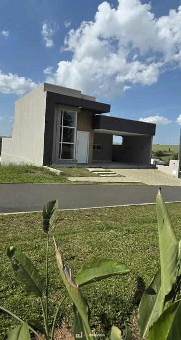 Foto Imóvel - Linda Casa No Condomínio Mistral.