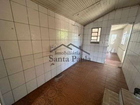 Casa Com Amplo Terreno - Santa Paula