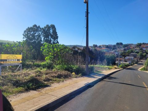 Amplo Terreno - Bairro Contorno