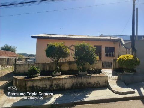 Casa Em Amplo Terreno - Ronda