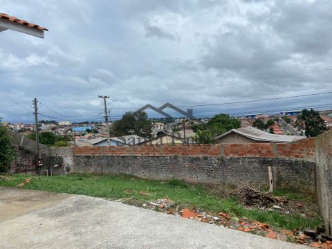 Casa De Esquina Com Cozinha Planejada - Santa Paula