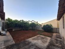 <strong>Ampla Residência no Gralha Azul com Sobra de Terreno</strong>