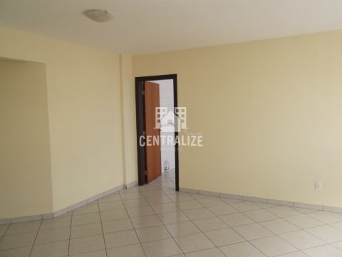 Apartamento Para Alugar Em órfãs- Ed. San Thiago