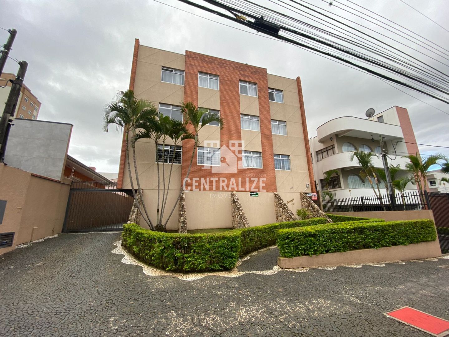 <strong>Apartamento para locação- Edifício Guarujá.</strong>