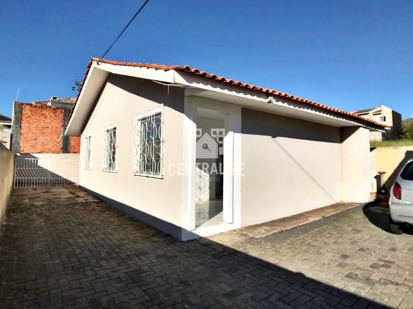 <strong>Casa para venda em Jd Carvalho-Cond. Res.Brisa</strong>