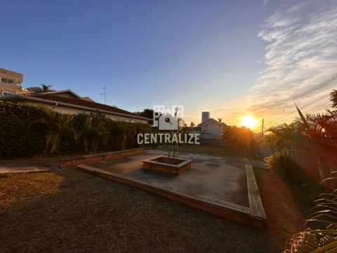 Locação- Terreno Comercial Em Jardim Carvalho