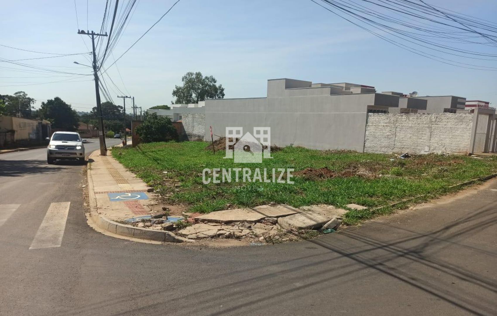 Venda- Terreno Em Contorno